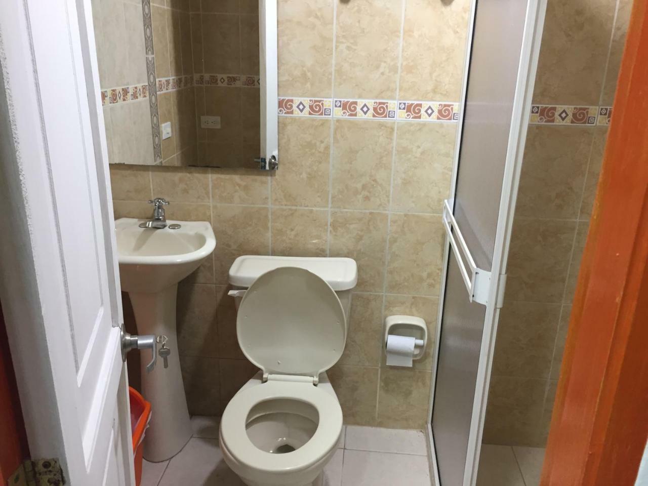 Casa Hostal Las Palmeras Guatapé Екстериор снимка