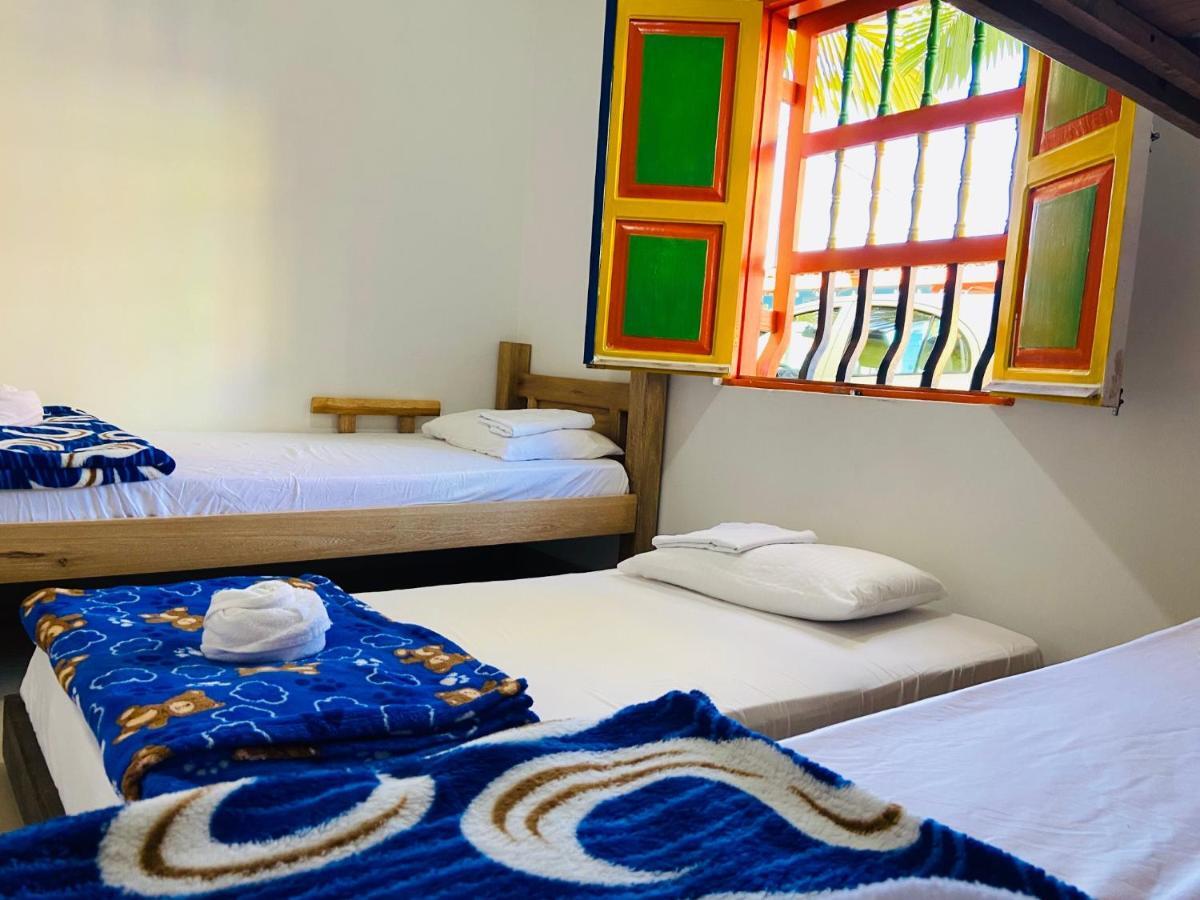 Casa Hostal Las Palmeras Guatapé Екстериор снимка